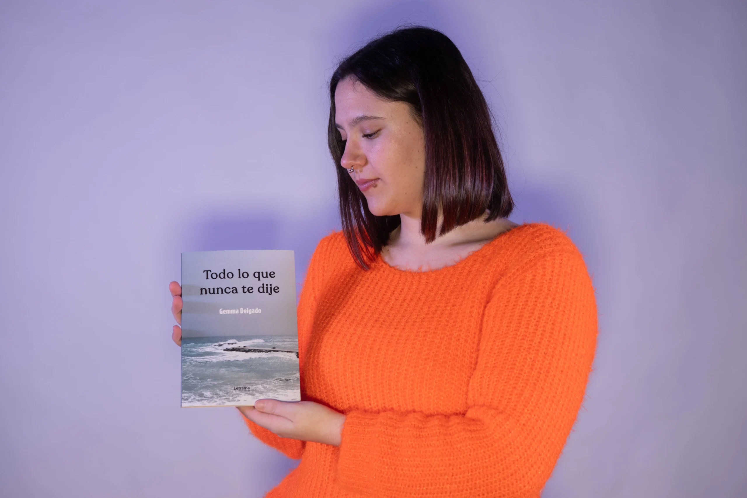 Gemma Delgado Bosch emociona al público con su primer poemario